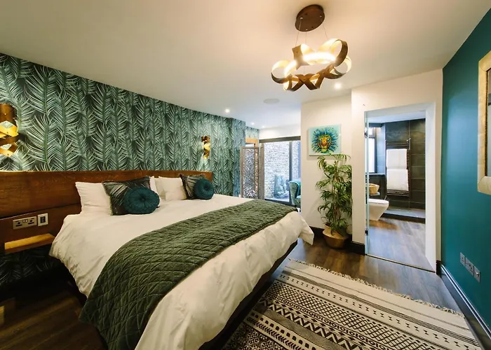 Absoluxe Bed & Breakfast 4*