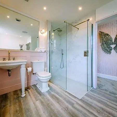 B&B Absoluxe