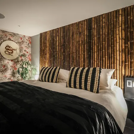 Bed & Breakfast Absoluxe 4*